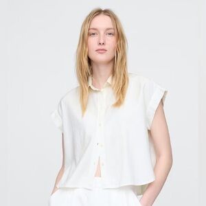 Gap linen blend crop shirt
